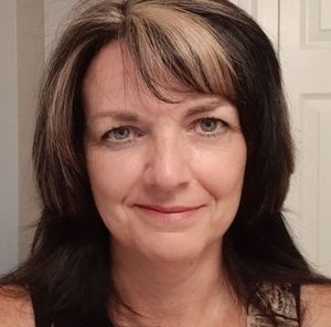 Meet your Posher, Leanna